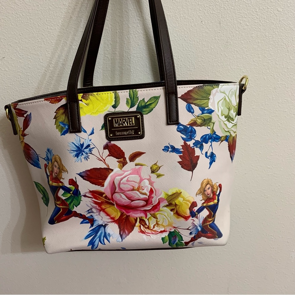 Captain Marvel purse.